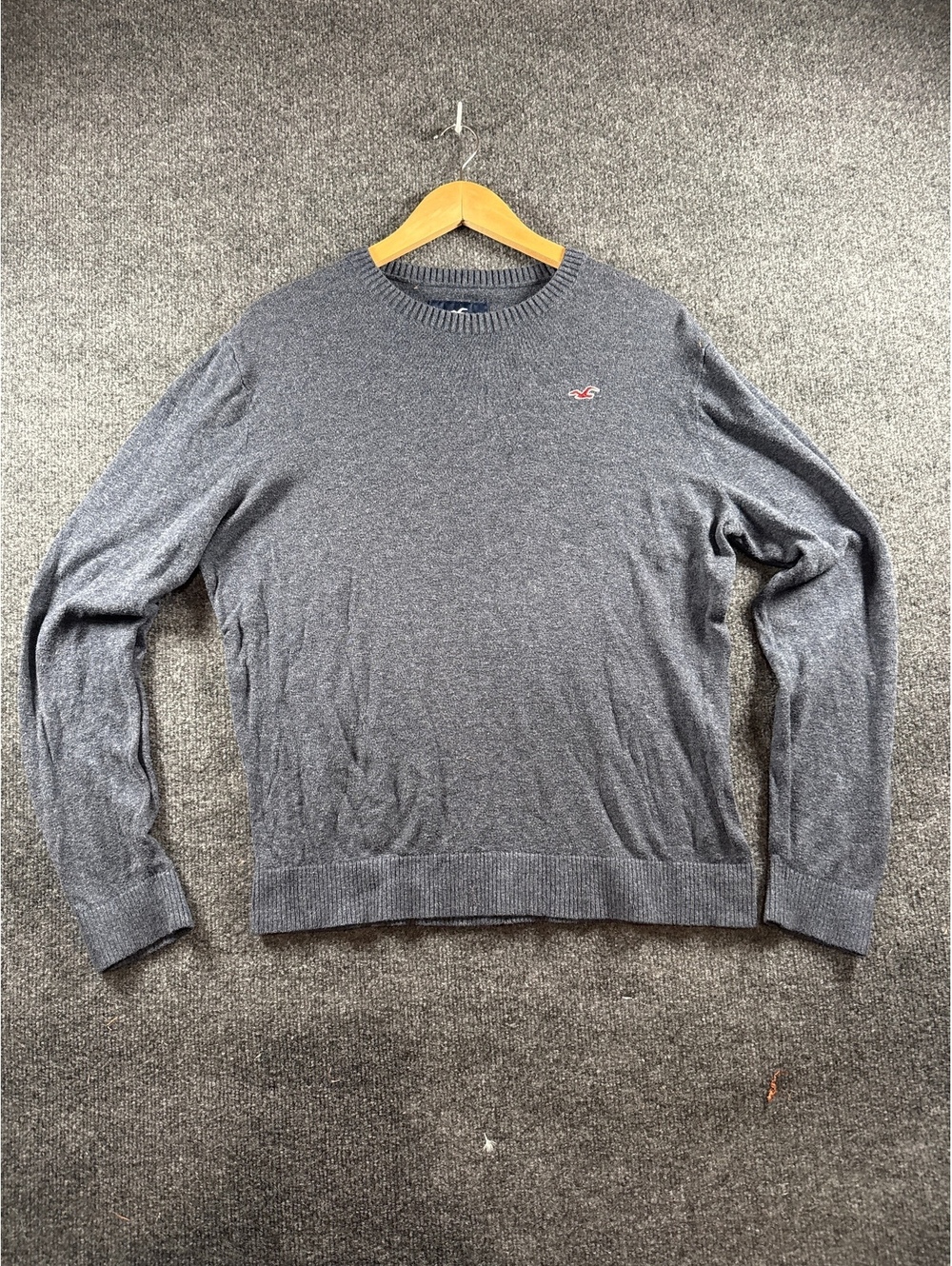 Hollister California Men's L Gray Crewneck Sweater Pullover Logo Casual